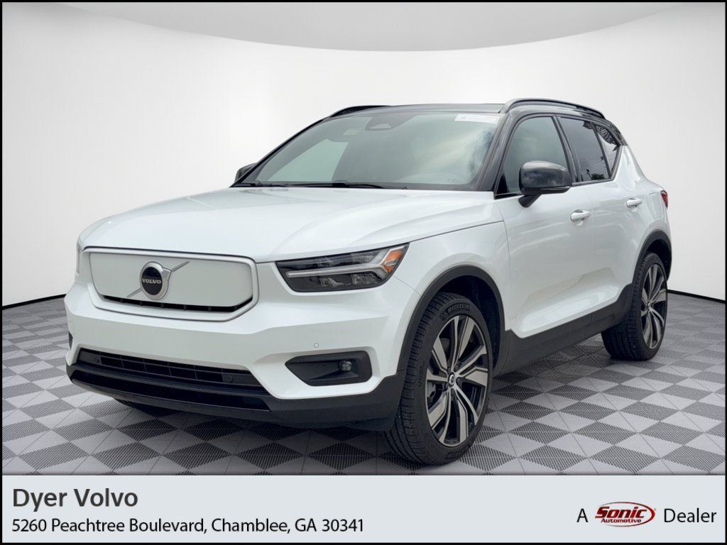 Used 2021 Volvo XC40 P8 Recharge w/ Climate Package AWD/4WD image 1
