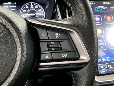Used 2025 Subaru Outback Premium image 19