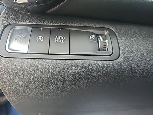 New 2026 Chevrolet Equinox LT FWD image 17