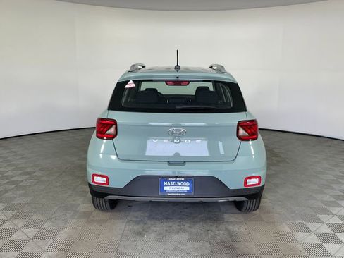 New 2026 Hyundai Venue SEL FWD image 21