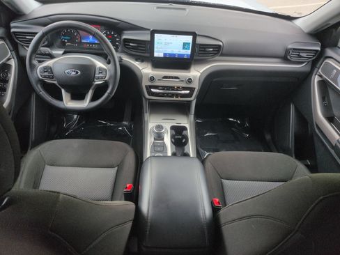 Certified 2024 Ford Explorer XLT AWD/4WD image 30