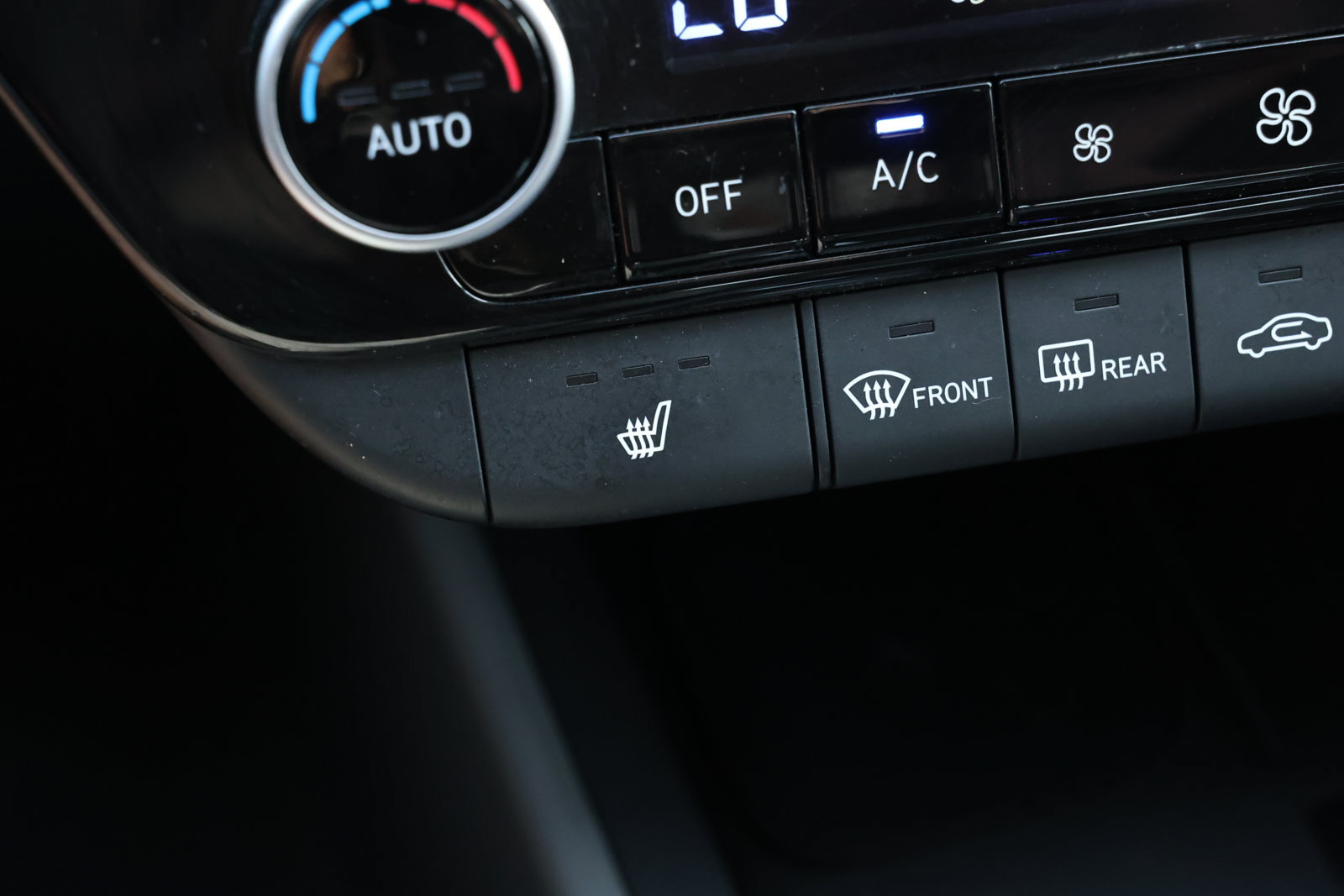 Used 2025 Hyundai Elantra SEL FWD image 5