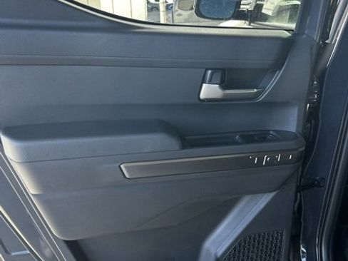 Used 2024 Toyota Tacoma TRD Off-Road image 30