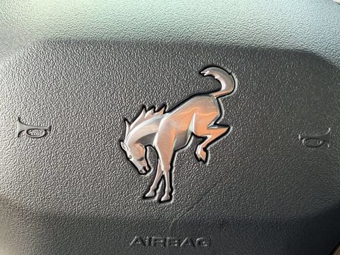 Used 2025 Ford Bronco Heritage Edition AWD/4WD image 21