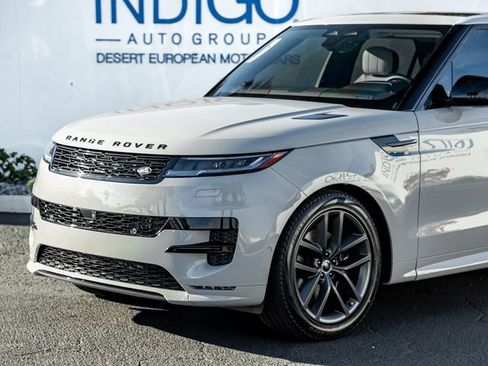 Used 2024 Land Rover Range Rover Sport Dynamic SE image 2