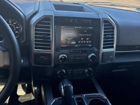 Used 2015 Ford F150 Platinum w/ Trailer Tow Package image 7