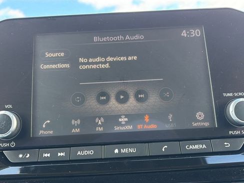 Used 2022 Nissan Pathfinder S AWD/4WD image 44