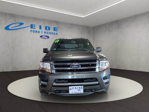 Used 2017 Ford Expedition Limited AWD/4WD image 2