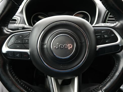 Used 2020 Jeep Compass Latitude AWD/4WD image 15