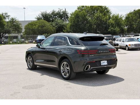 Used 2025 Genesis GV70 2.5T AWD/4WD image 5