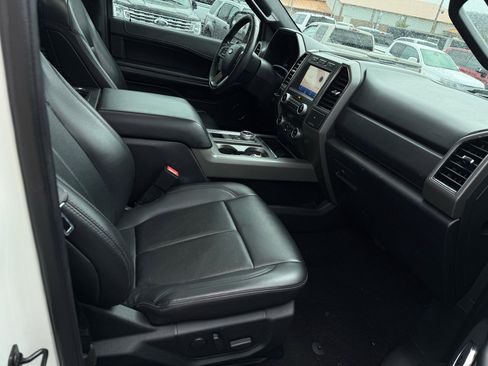 Used 2020 Ford Expedition Max XLT w/ Equipment Group 201A image 11
