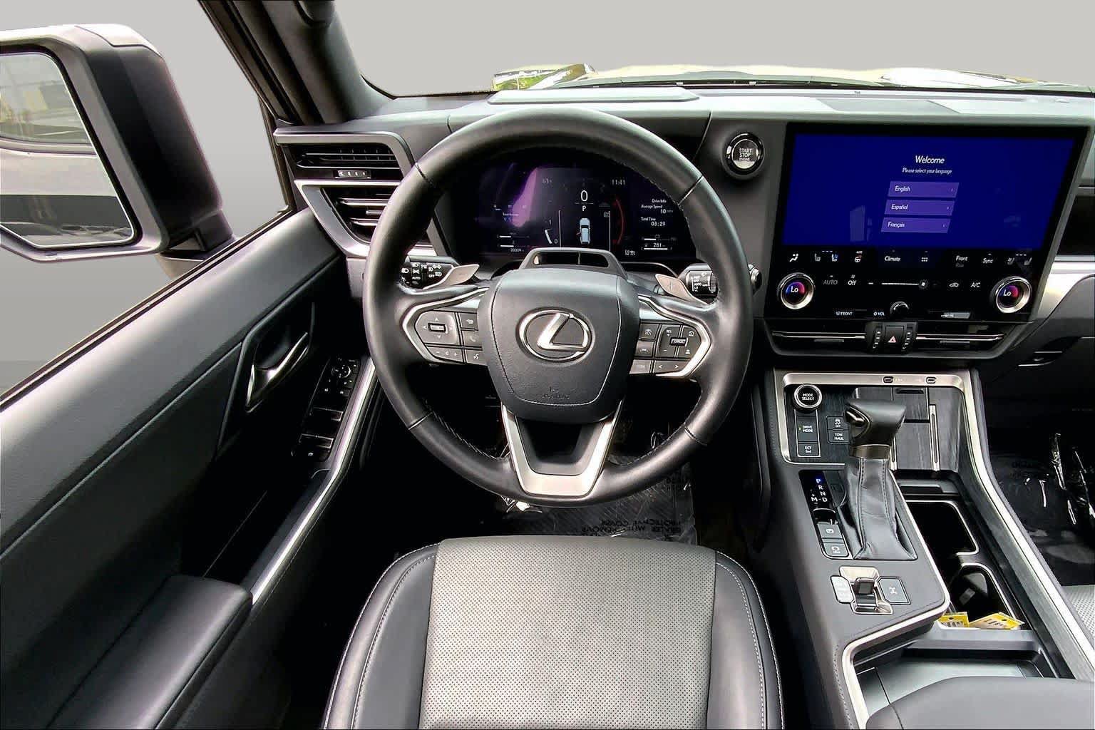 Certified 2024 Lexus GX 550 w/ Accessory Package (2T) AWD/4WD image 6