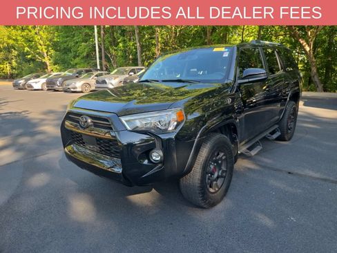 Used 2023 Toyota 4Runner SR5 RWD image 3