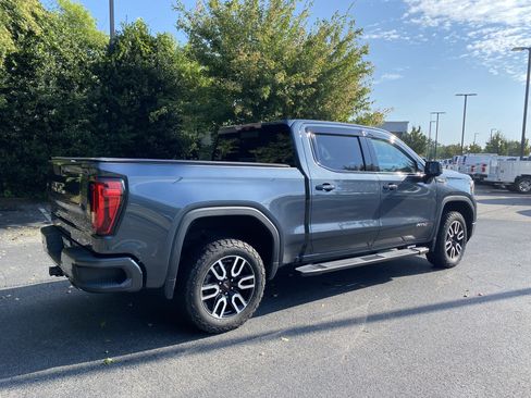 Used 2020 GMC Sierra 1500 AT4 w/ AT4 Premium Package AWD/4WD image 9