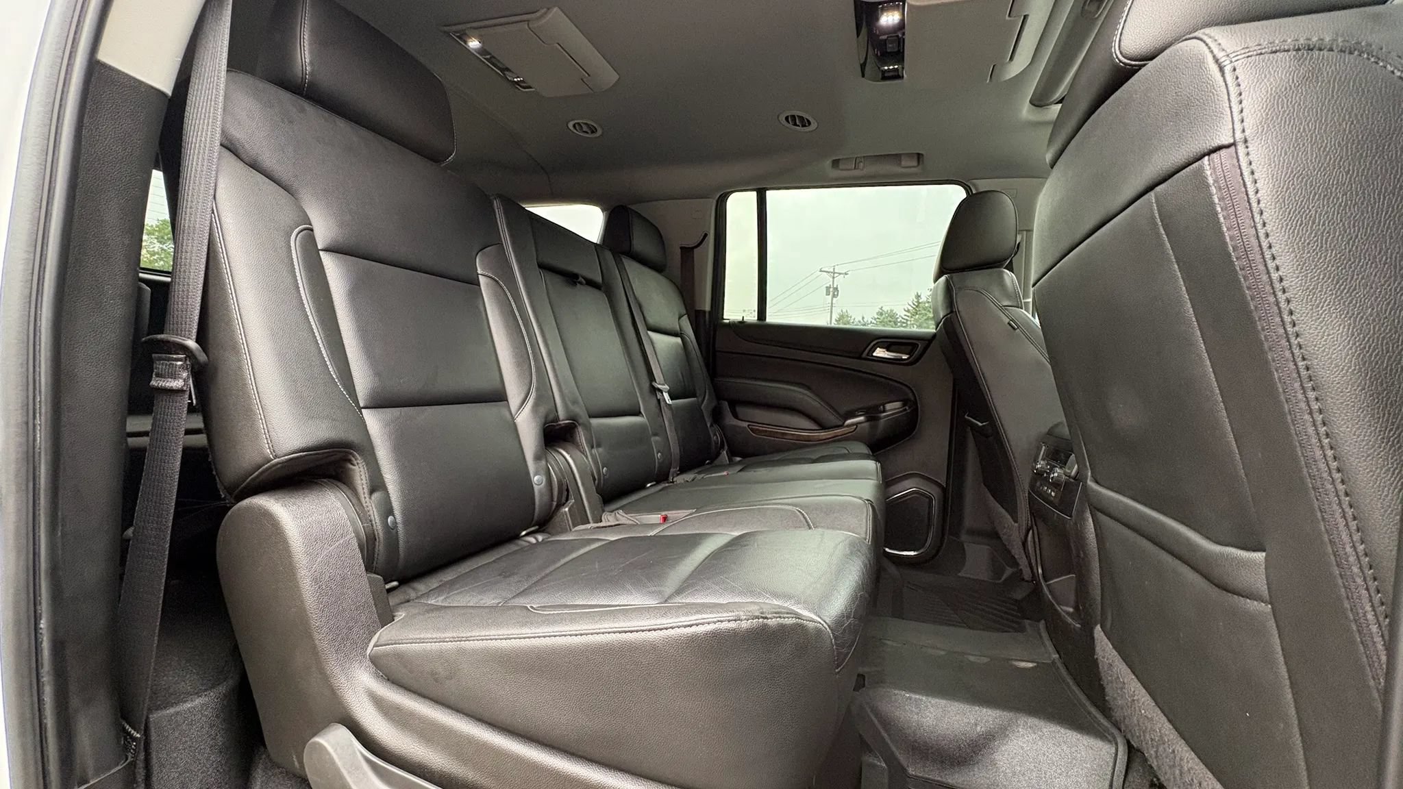 Used 2020 Chevrolet Suburban LT AWD/4WD image 28