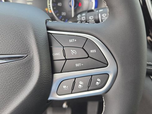 New 2026 Chrysler Pacifica Select image 20