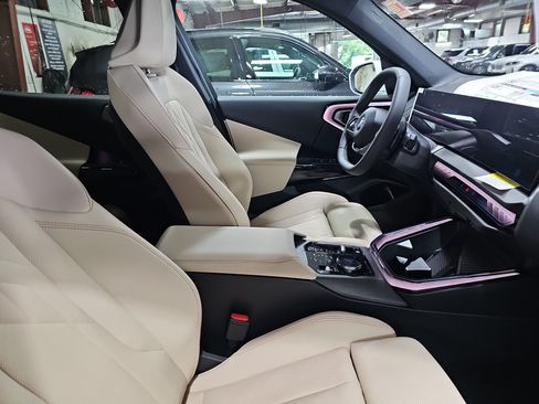 New 2026 BMW X3 xDrive30i w/ Premium Package AWD/4WD image 10
