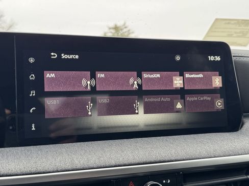 Used 2025 Nissan Kicks SV image 9