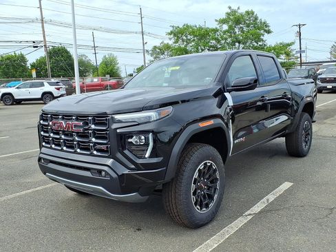 New 2026 GMC Canyon AT4 w/ LPO, Off Road Lift Package AWD/4WD image 3