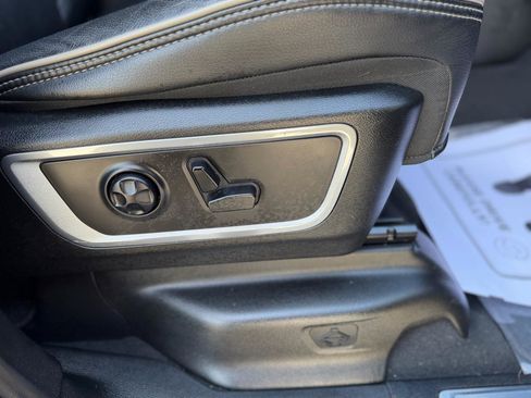 Used 2019 RAM 1500 Laramie RWD image 40