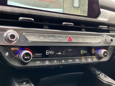 Used 2025 Kia Telluride SX Prestige image 25