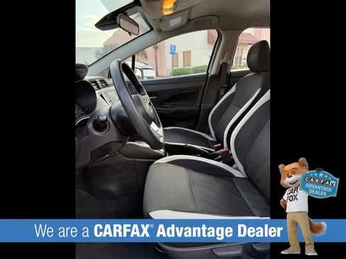 Used 2021 Nissan Versa SV image 21