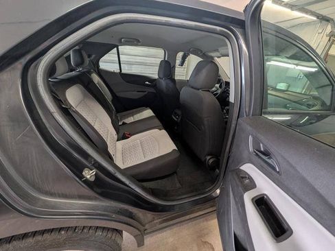 Used 2022 Chevrolet Equinox LS FWD image 26
