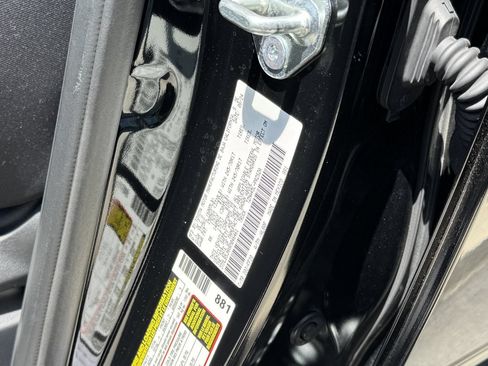 Certified 2024 Toyota Tacoma SR5 AWD/4WD image 35