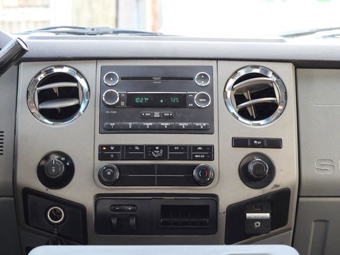 Used 2015 Ford F350 XLT image 18