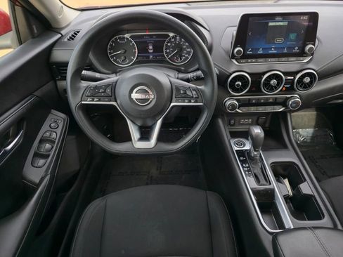 Used 2024 Nissan Sentra SV image 10