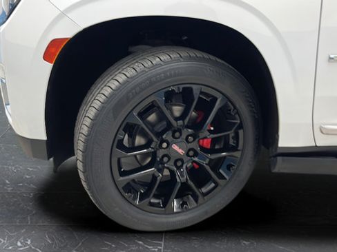 Used 2023 GMC Yukon Denali AWD/4WD image 38