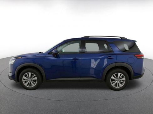 Used 2025 Nissan Pathfinder SV AWD/4WD image 4
