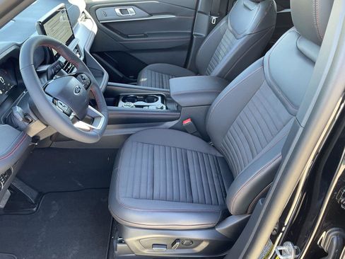 New 2026 Ford Explorer ST-Line w/ ST-Line Street Pack image 11