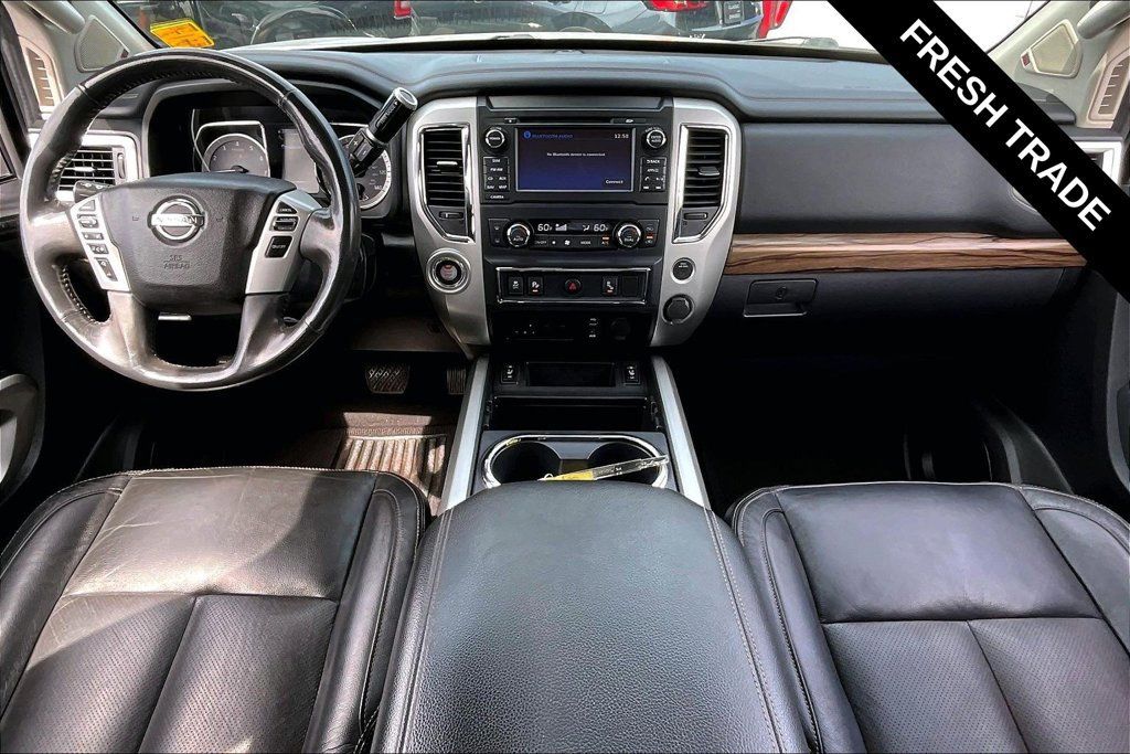 Used 2017 Nissan Titan SL w/ SL Towing Convenience Package RWD image 7