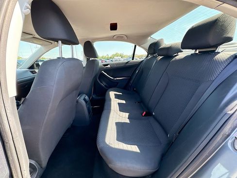 Used 2014 Volkswagen Jetta S image 17