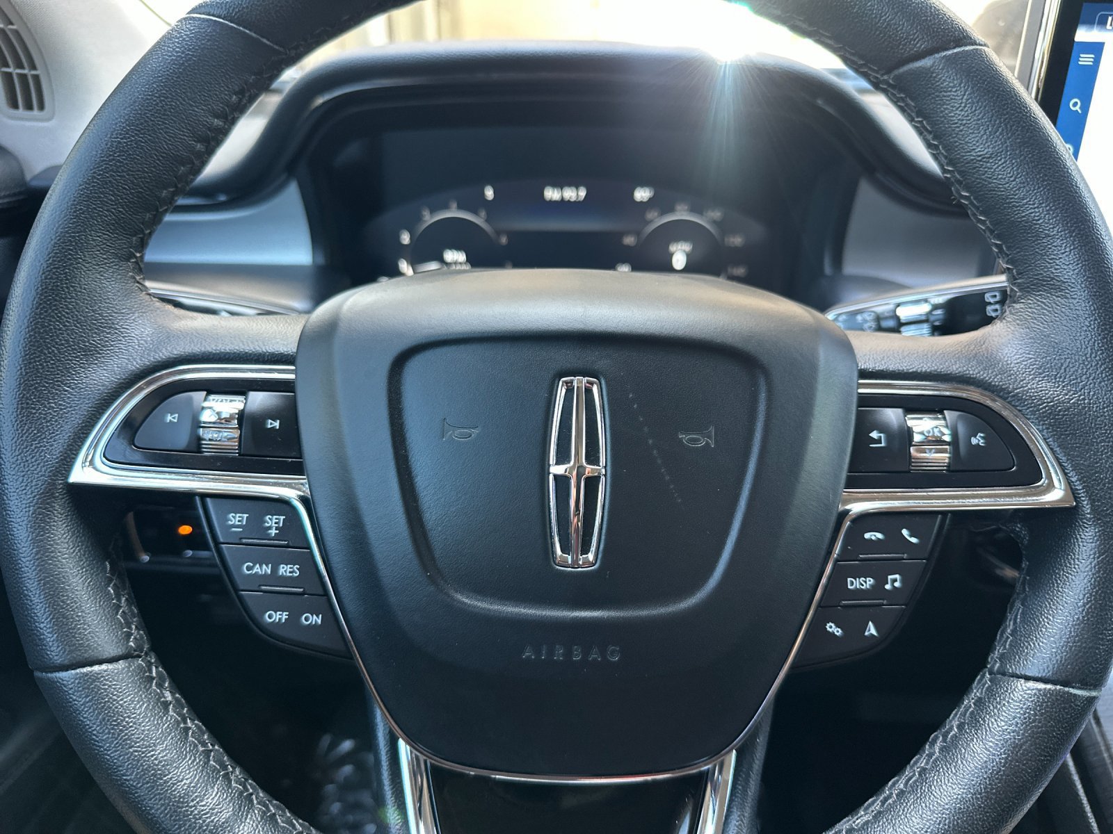 Certified 2023 Lincoln Nautilus FWD w/ Premium Package image 26