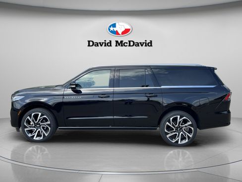 New 2026 Lincoln Navigator L Black Label AWD/4WD image 4