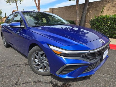 Certified 2024 Hyundai Elantra SEL image 2