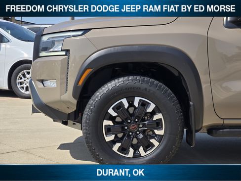 Used 2023 Nissan Frontier PRO-4X w/ Technology Package AWD/4WD image 6