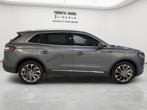 Used 2023 Lincoln Nautilus Reserve w/ Class II Trailer Tow Package AWD/4WD image 6