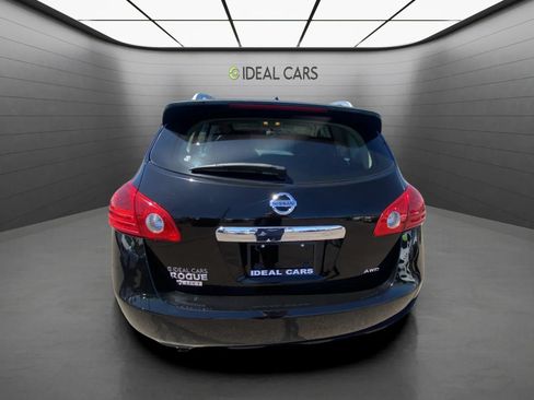 Used 2014 Nissan Rogue S w/ Convenience Package AWD/4WD image 7