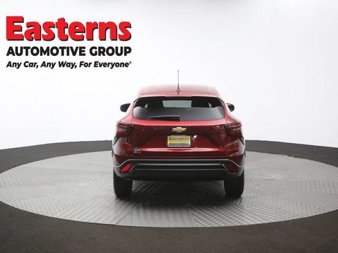 Used 2024 Chevrolet Trax LS FWD image 37