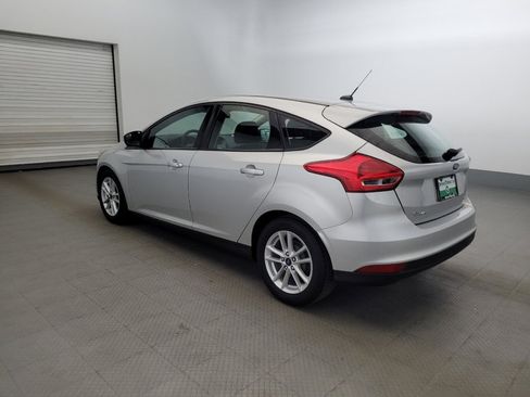 Used 2017 Ford Focus SE FWD image 3
