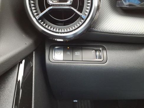 New 2026 Chevrolet Equinox LT w/ Convenience Package II image 9