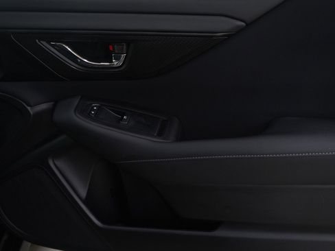 Used 2025 Subaru Outback Premium image 9