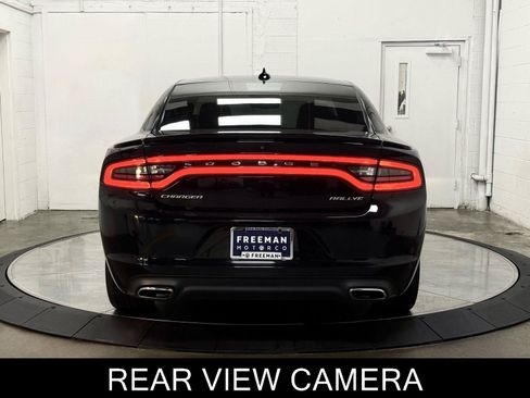 Used 2015 Dodge Charger SXT RWD image 7
