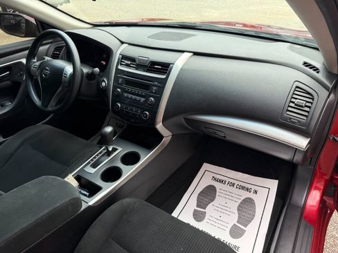 Used 2015 Nissan Altima 2.5 S w/ Power Driver Seat Package FWD image 19