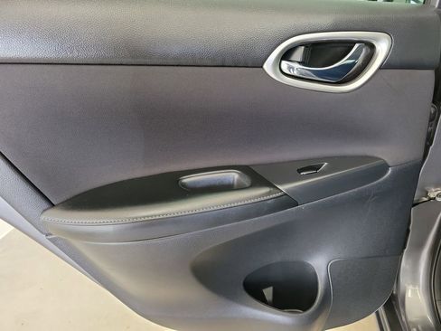 Used 2019 Nissan Sentra SV w/ Special Edition Package image 16