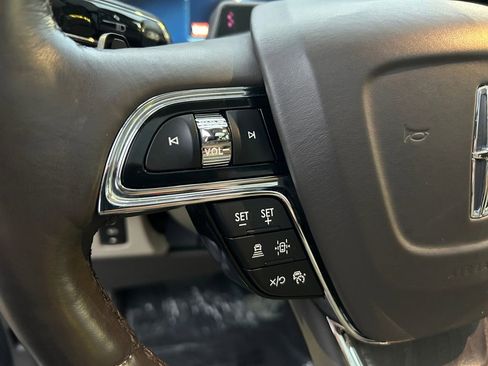Used 2023 Lincoln Navigator Reserve image 17