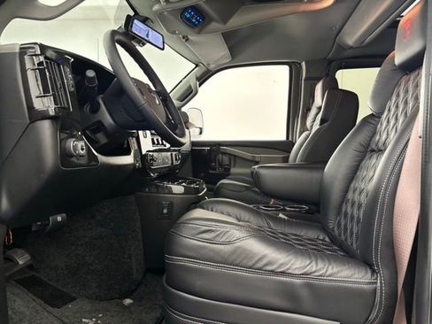 New 2025 GMC Savana 2500 Extended w/ Driver Convenience Package image 16